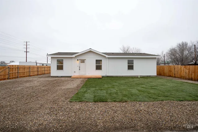 $310,000 | 1147 Power Avenue, Payette, ID 83661