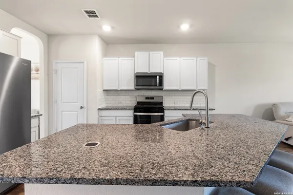 $2,800 | 4907 Theralite Trail, San Antonio, TX 78253