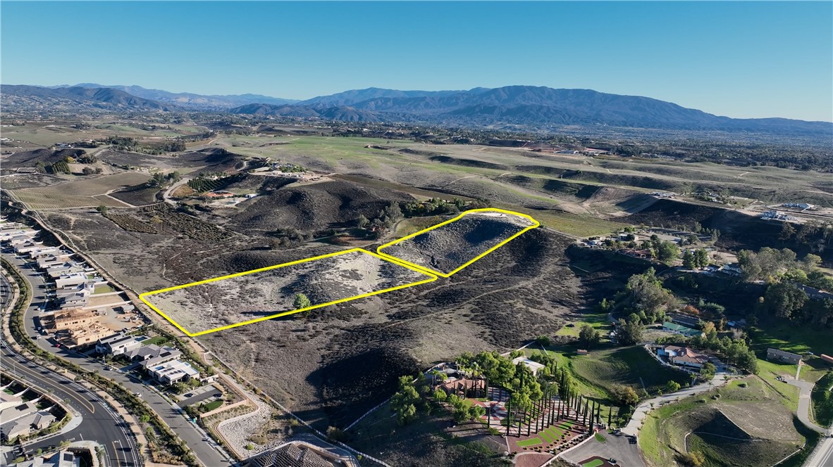 1 Vista Del Monte Road Temecula, CA 92591 - Photo 5 of 24 The yellow highlight was created for reference purposes only and is not to be construed as a "survey description.