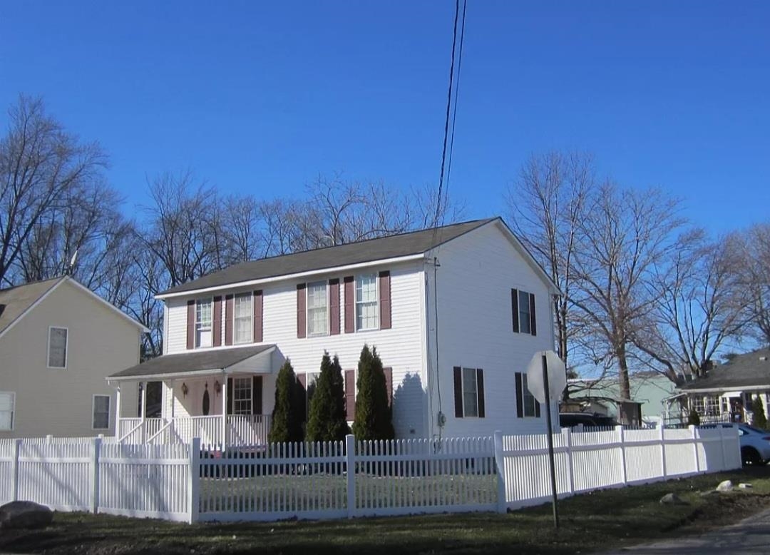 69 Greenleaf Street Manchester, NH 03103 - Photo 2 of 28 Gallery Image 2