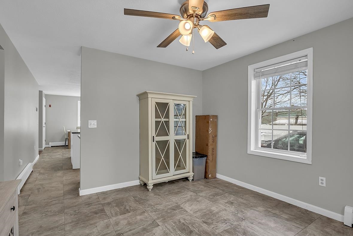 69 Greenleaf Street Manchester, NH 03103 - Photo 4 of 28 Gallery Image 4