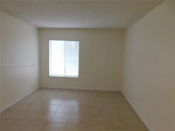 $1,800 | 8065 Southwest 107th Avenue, Unit 321, Miami, FL 33173