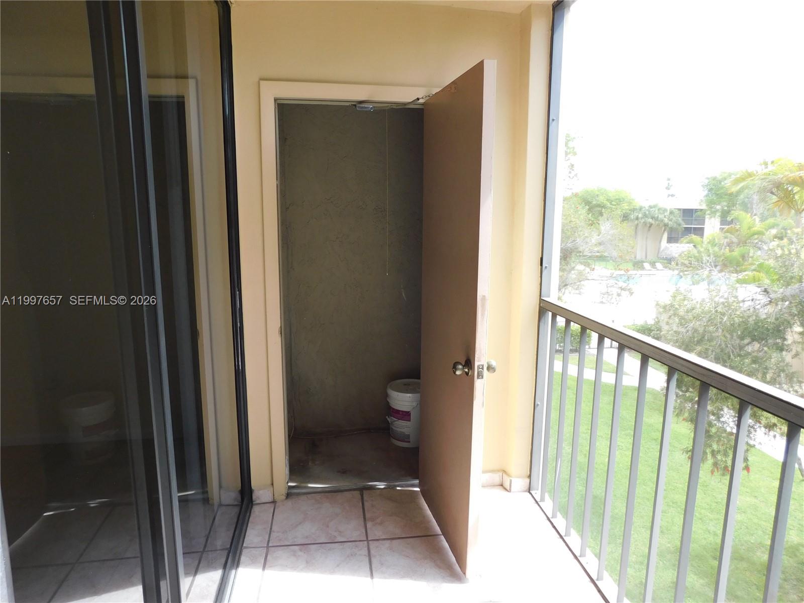 8065 Southwest 107th Avenue, Unit 321 Miami, FL 33173 - Photo 15 of 19 a view of a balcony