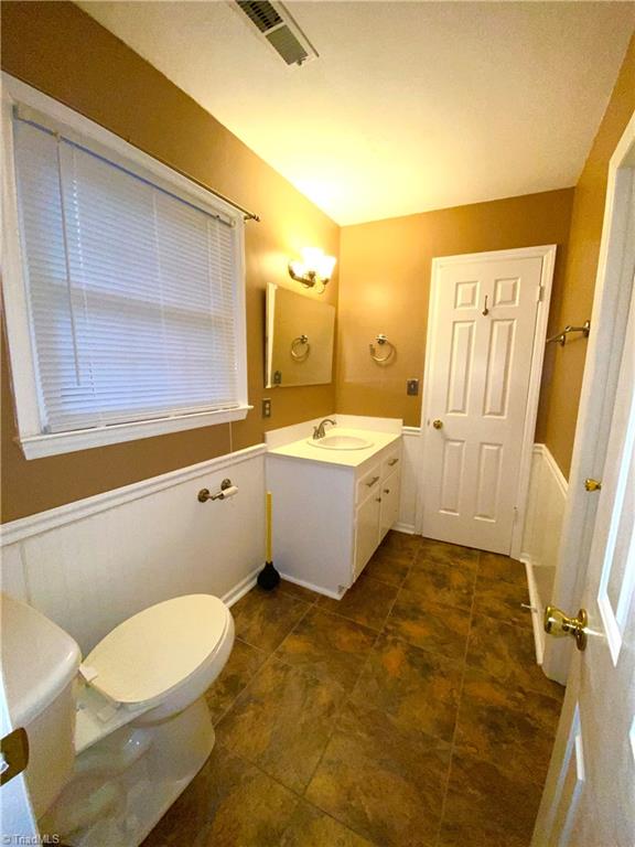 328 Link Road Reidsville, NC 27320 - Photo 9 of 11