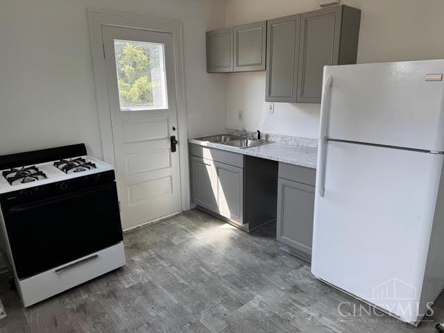 4925 Ralph Avenue Cincinnati, OH 45238 - Photo 9 of 20