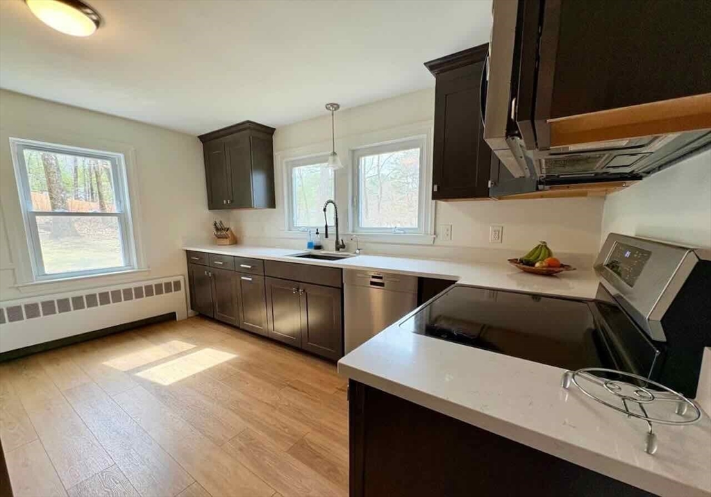 687 Boston Post Road Sudbury, MA 01776 - Photo 4 of 24