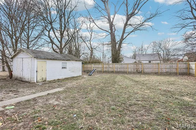 $105,000 | 616 East Ryder Street, Litchfield, IL 62056