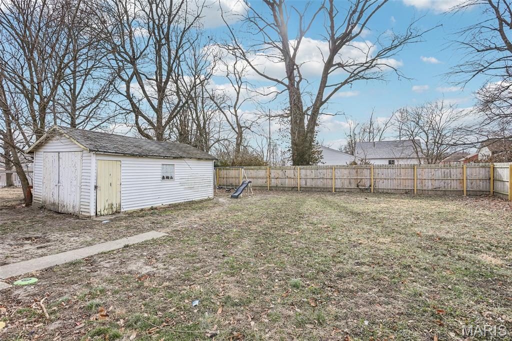 616 East Ryder Street Litchfield, IL 62056 - Photo 24 of 24