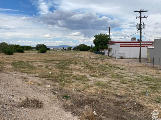 1683 West W Highway Vernal, UT 84078 - Photo 5 of 8 View of yard