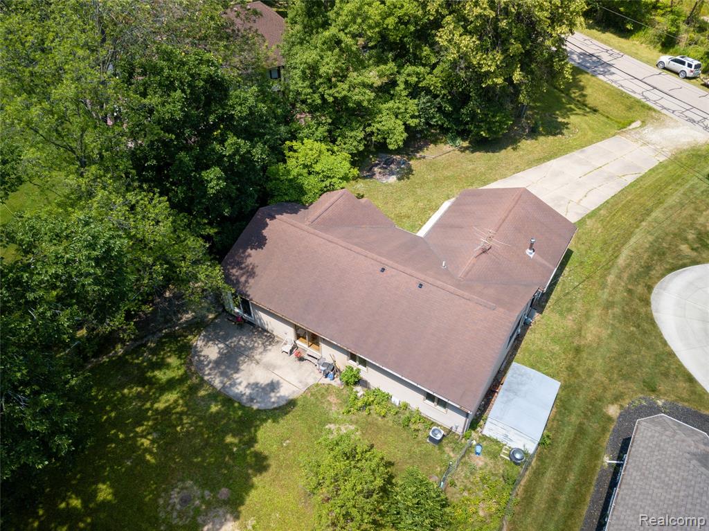 3580 Hazelton Avenue Rochester Hills, MI 48307 - Photo 2 of 27
