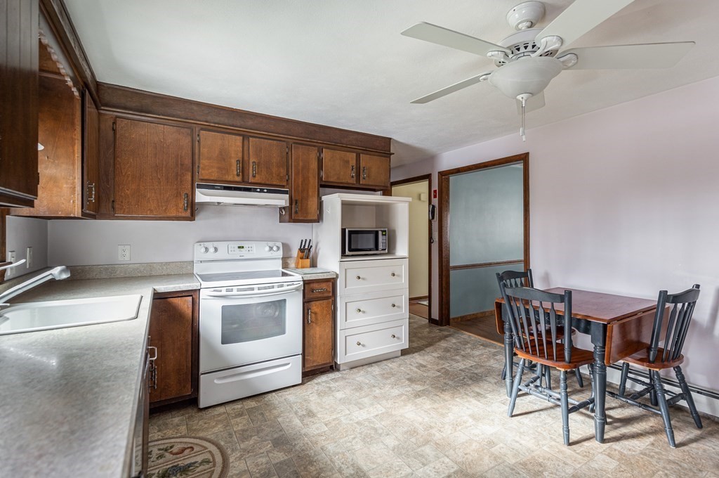 46 Countryside Road Grafton, MA 01536 - Photo 16 of 36 Gallery Image 16