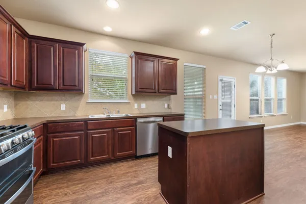 $2,295 | 2405 Kapalua Place, Pflugerville, TX 78660