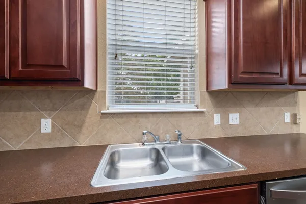$2,295 | 2405 Kapalua Place, Pflugerville, TX 78660