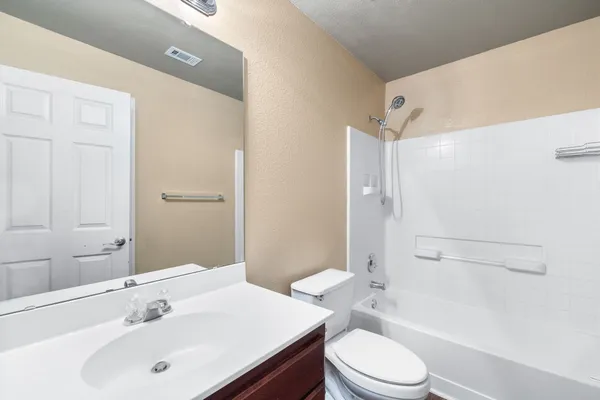 $2,295 | 2405 Kapalua Place, Pflugerville, TX 78660