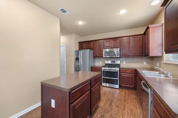 $2,295 | 2405 Kapalua Place, Pflugerville, TX 78660