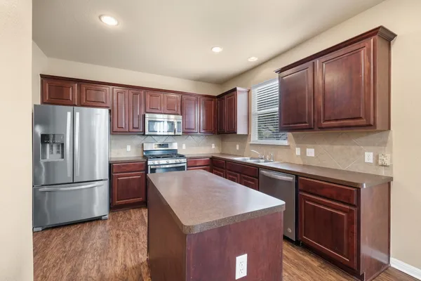 $2,295 | 2405 Kapalua Place, Pflugerville, TX 78660