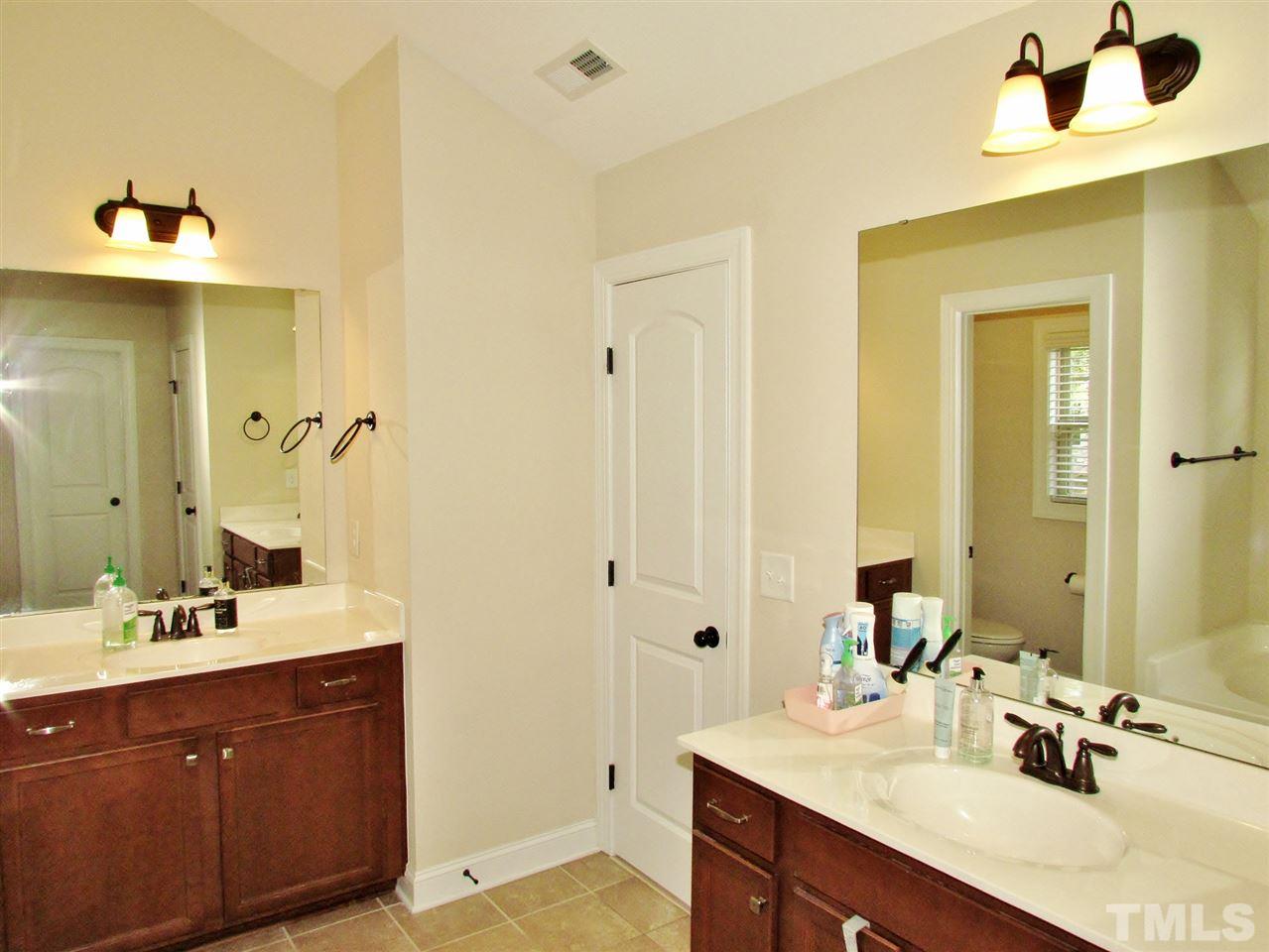 3505 Bloomfield Way Raleigh, NC 27616 - Photo 20 of 30