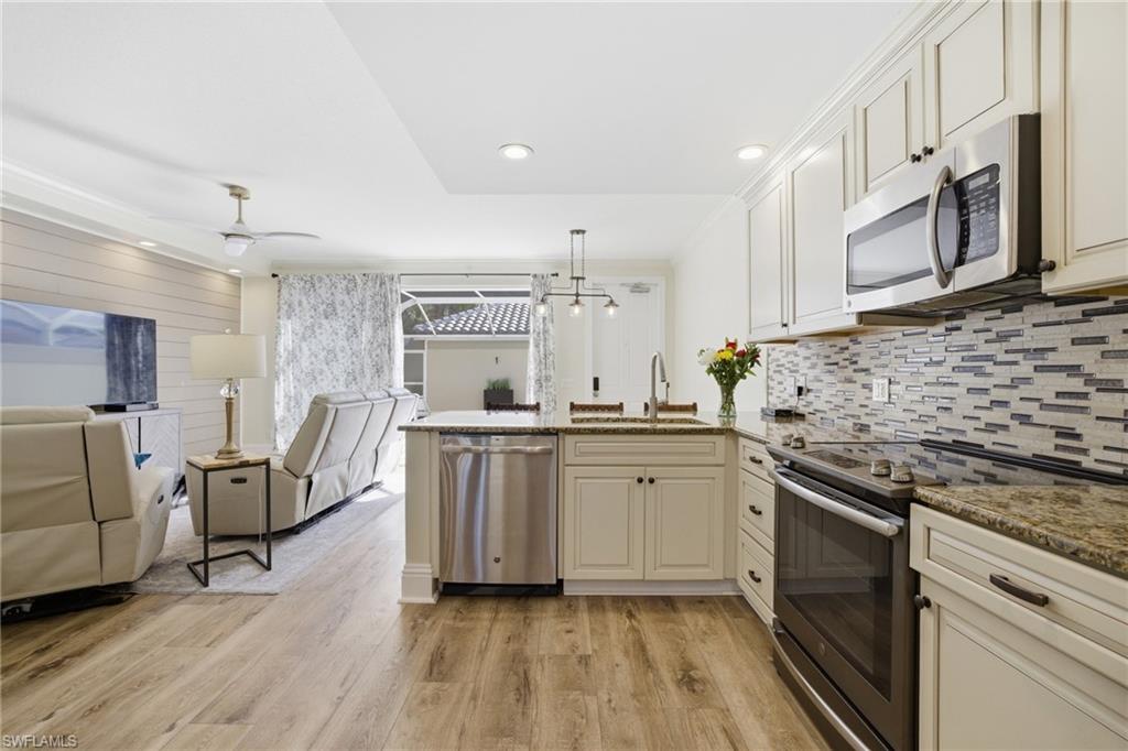 3542 Zanzibar Way Naples, FL 34119 - Photo 5 of 41