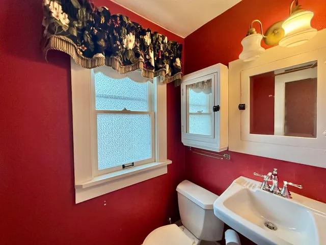 $264,900 | 647 Milwaukee Road, Beloit, WI 53511