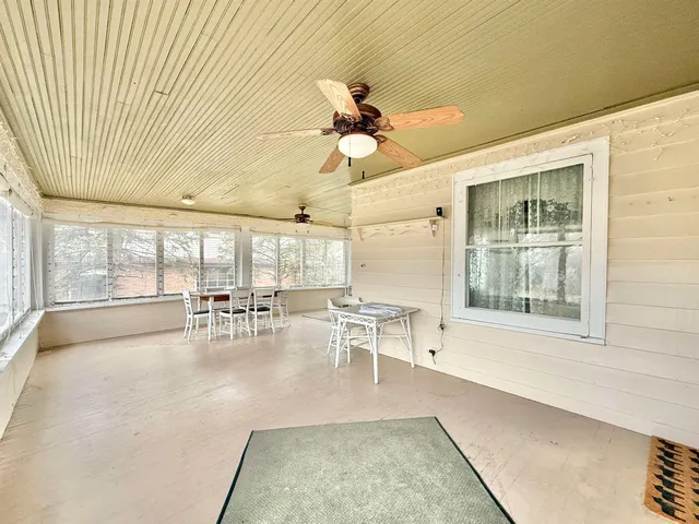 $264,900 | 647 Milwaukee Road, Beloit, WI 53511