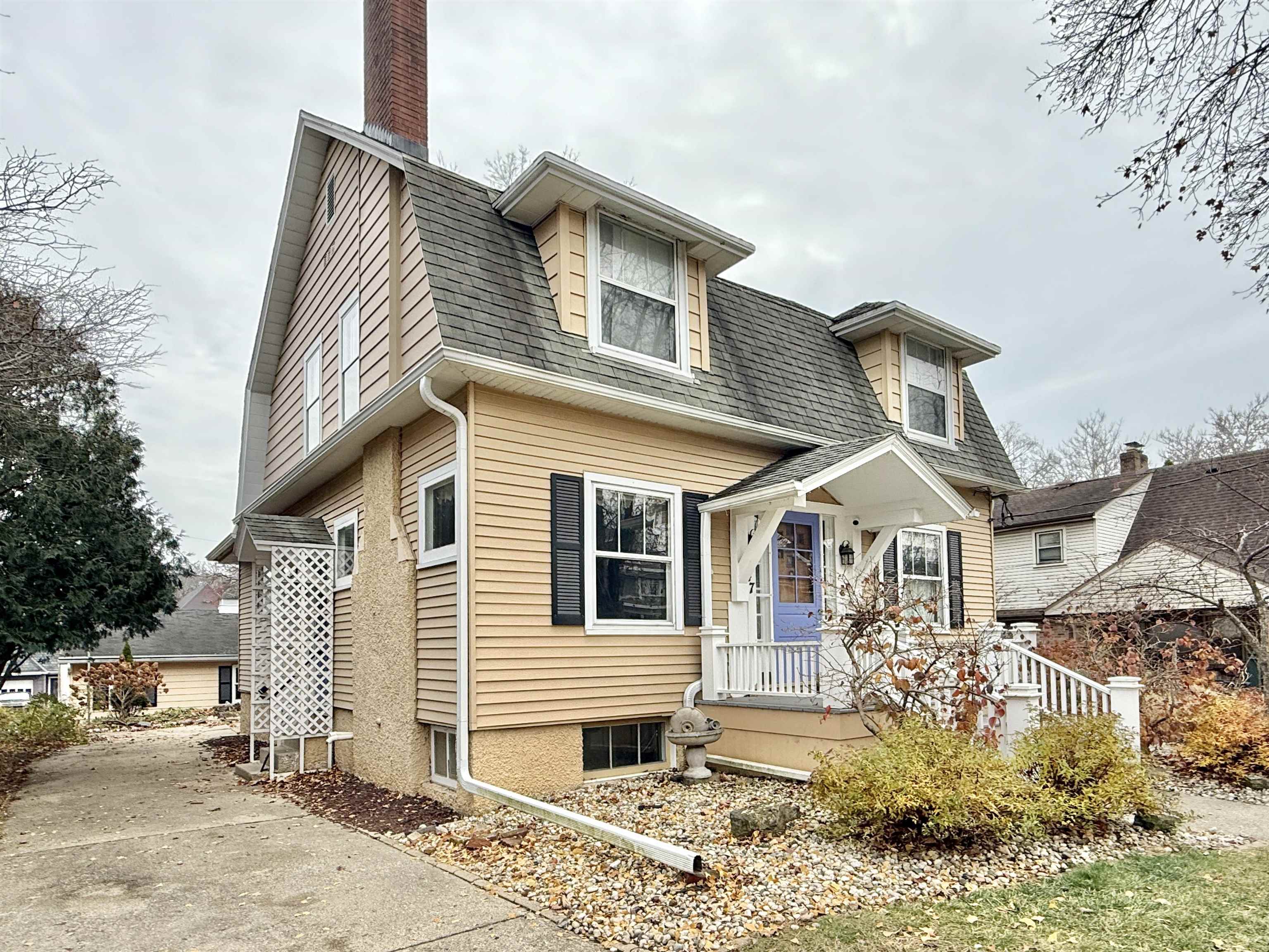 647 Milwaukee Road Beloit, WI 53511 - Photo 2 of 26
