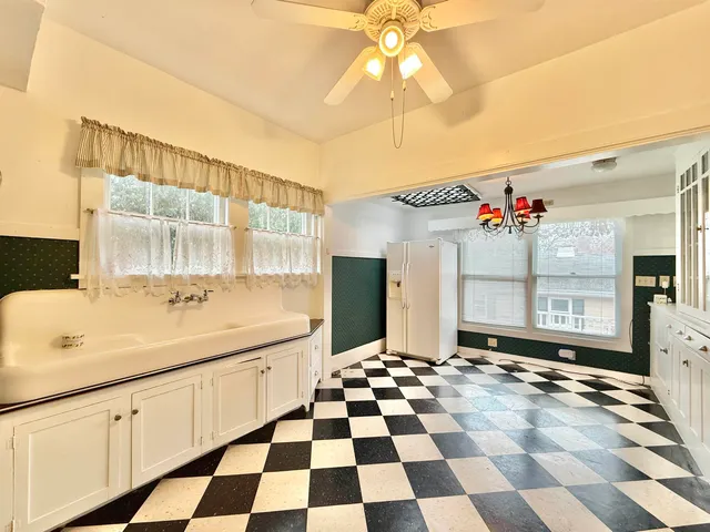 $264,900 | 647 Milwaukee Road, Beloit, WI 53511