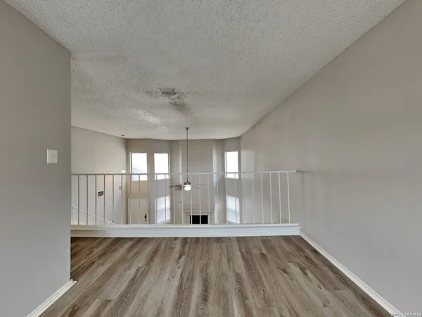 $1,499 | 7715 Skyline Ridge Drive, San Antonio, TX 78239