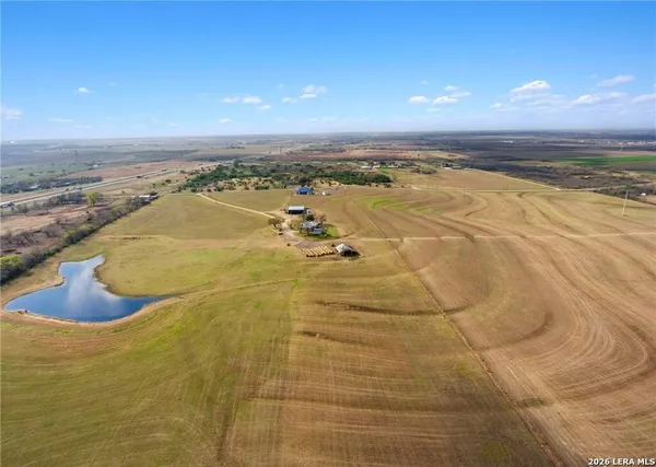 $5,615,610 | 335-725 Pioneer Road, Seguin, TX 78155
