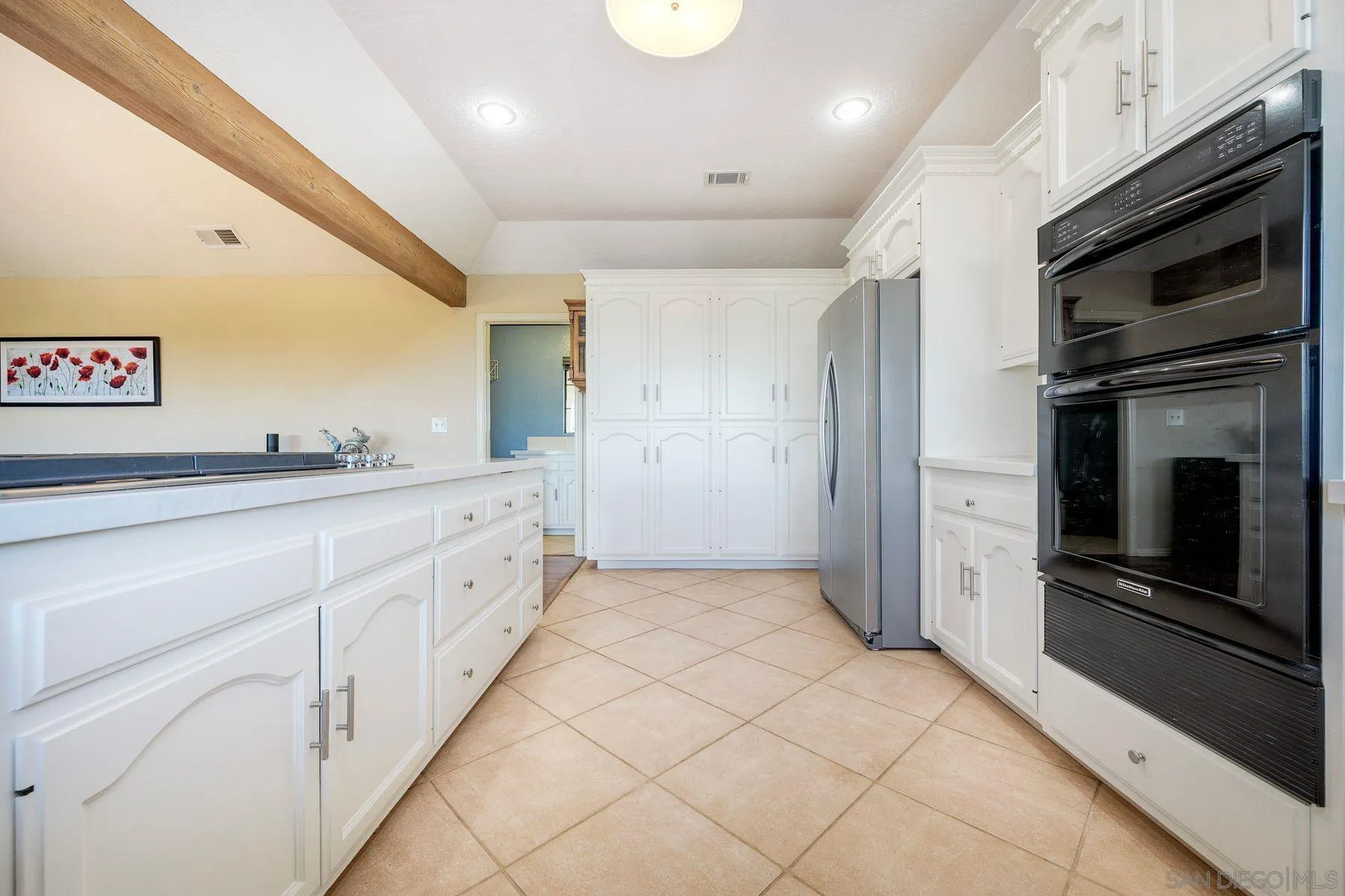 1419 Rimrock Drive Escondido, CA 92027 - Photo 11 of 47 Kitchen