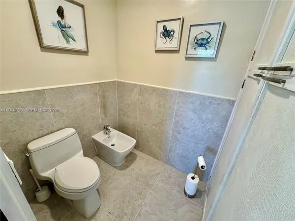$4,290,000 | 2015 Northeast 120th Road, North Miami, FL 33181