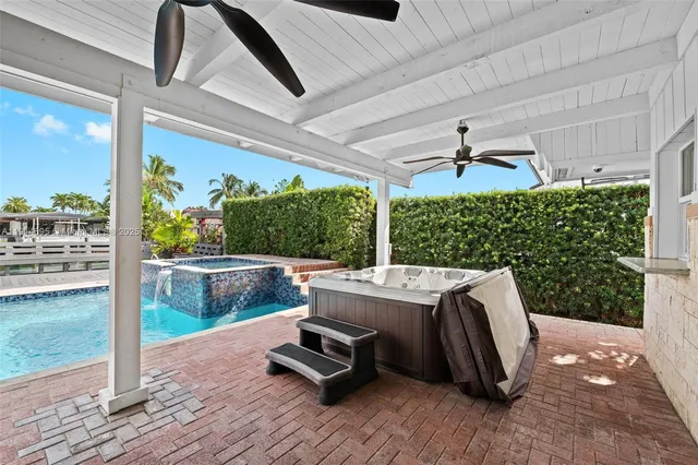 $4,290,000 | 2015 Northeast 120th Road, North Miami, FL 33181