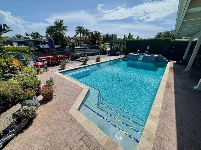 $4,290,000 | 2015 Northeast 120th Road, North Miami, FL 33181