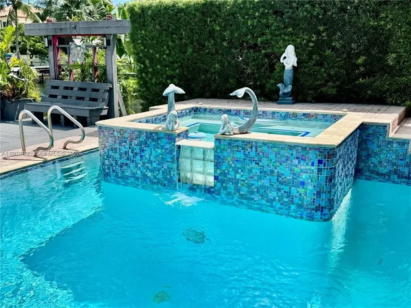 $4,290,000 | 2015 Northeast 120th Road, North Miami, FL 33181