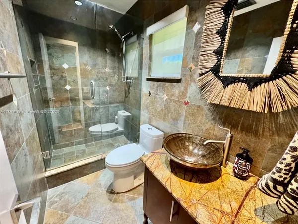 $4,290,000 | 2015 Northeast 120th Road, North Miami, FL 33181