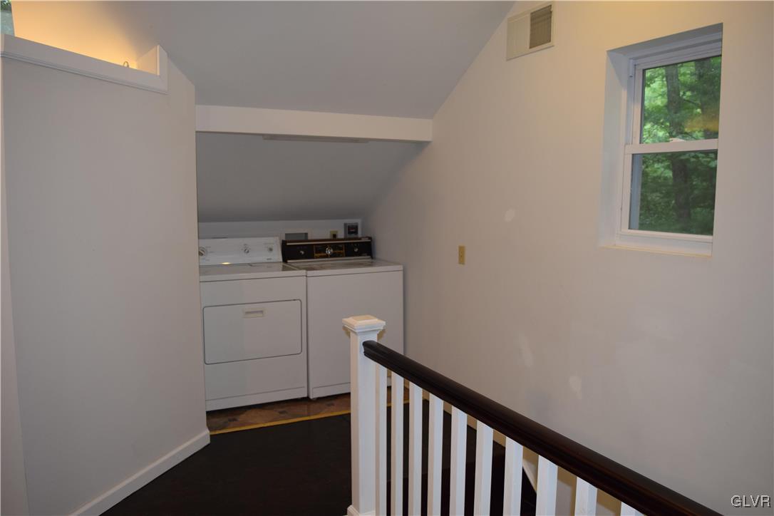423 Hickory Valley Road Stroudsburg, PA 18360 - Photo 36 of 41 Gallery Image 36