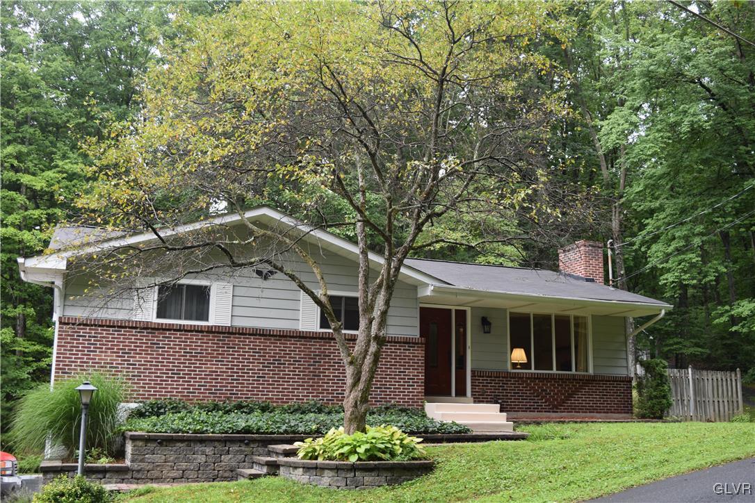 423 Hickory Valley Road Stroudsburg, PA 18360 - Photo 4 of 41 Gallery Image 4