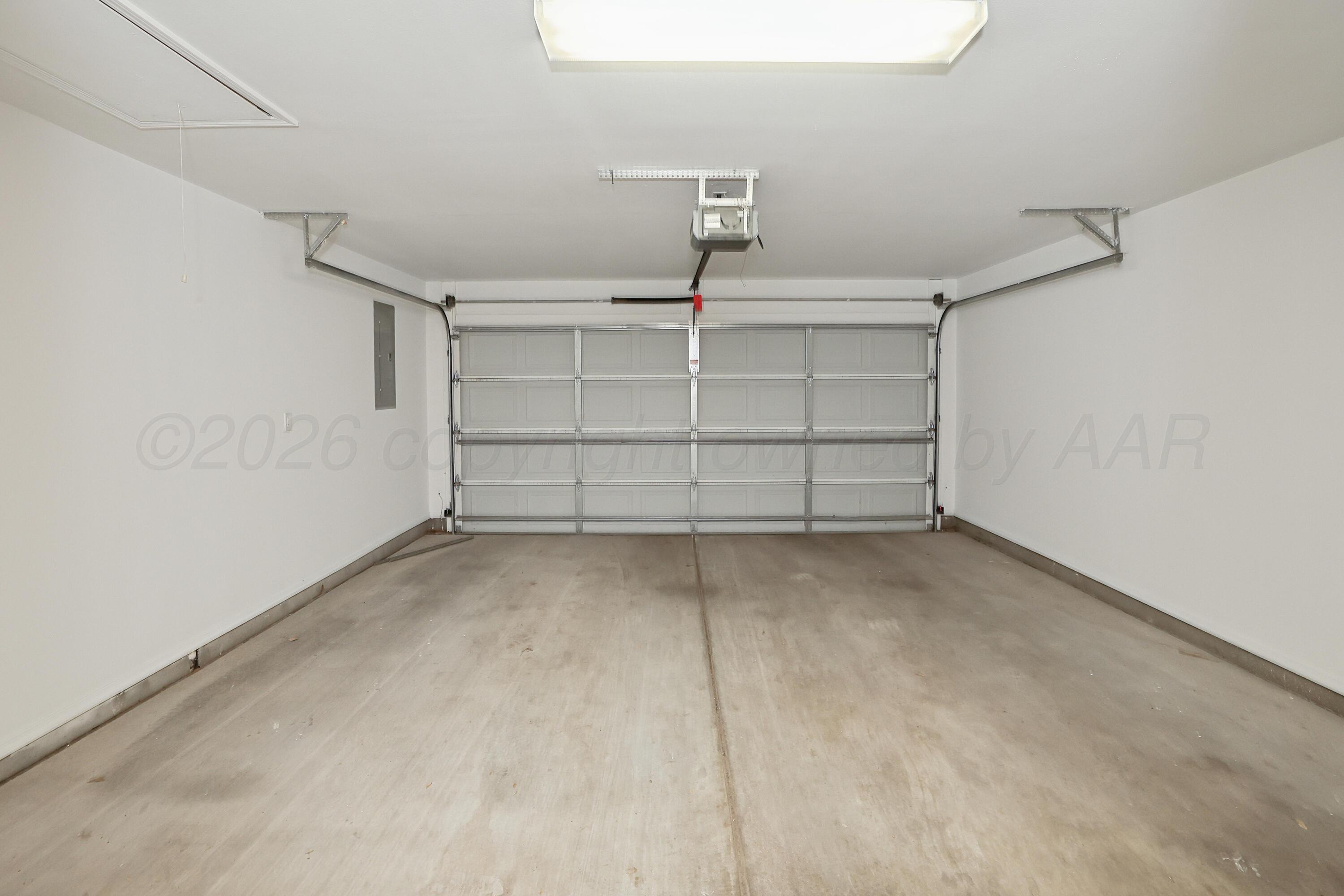 4527 Steffi Court Amarillo, TX 79110 - Photo 23 of 24 23-Garage