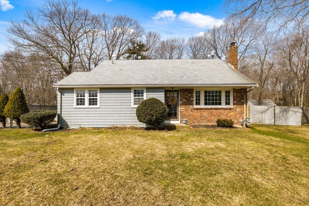 19 Edgewood Road Scituate, MA 02066 - Photo 1 of 32 Gallery Image 1