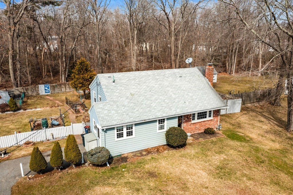 19 Edgewood Road Scituate, MA 02066 - Photo 3 of 32 Gallery Image 3