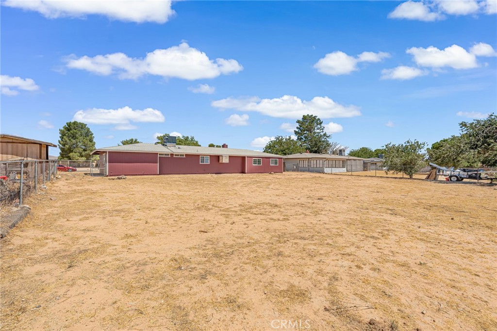 16050 Pawnee Road Apple Valley, CA 92307 - Photo 31 of 46
