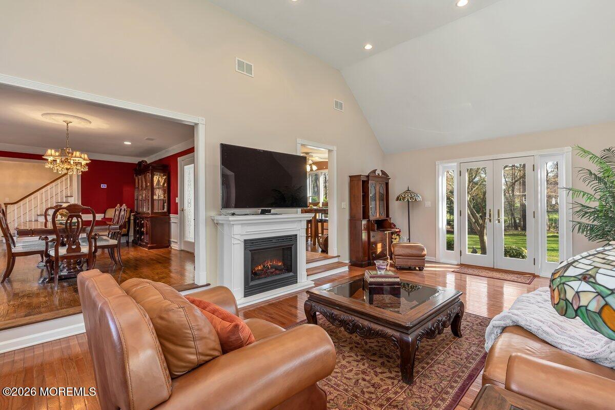 54 Bluefield Road Lincroft, NJ 07738 - Photo 9 of 49 Living Room
