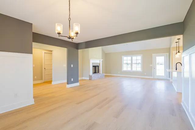 $409,900 | 43 Brooklyn Avenue, Manchester, TN 37355