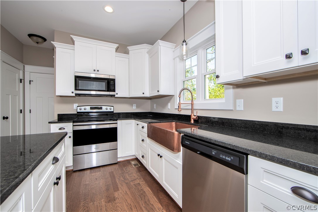 3527 Winterfield Road Midlothian, VA 23113 - Photo 7 of 33 Gallery Image 7