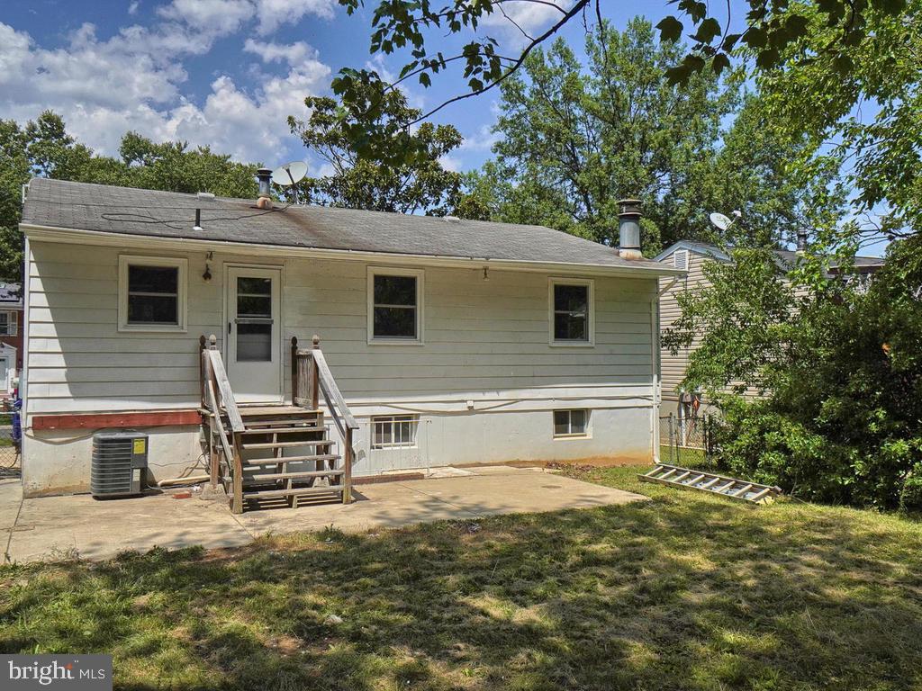 9023 1st Street Lanham, MD 20706 - Photo 12 of 38