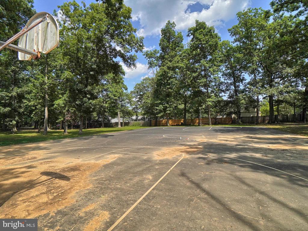 9023 1st Street Lanham, MD 20706 - Photo 15 of 38