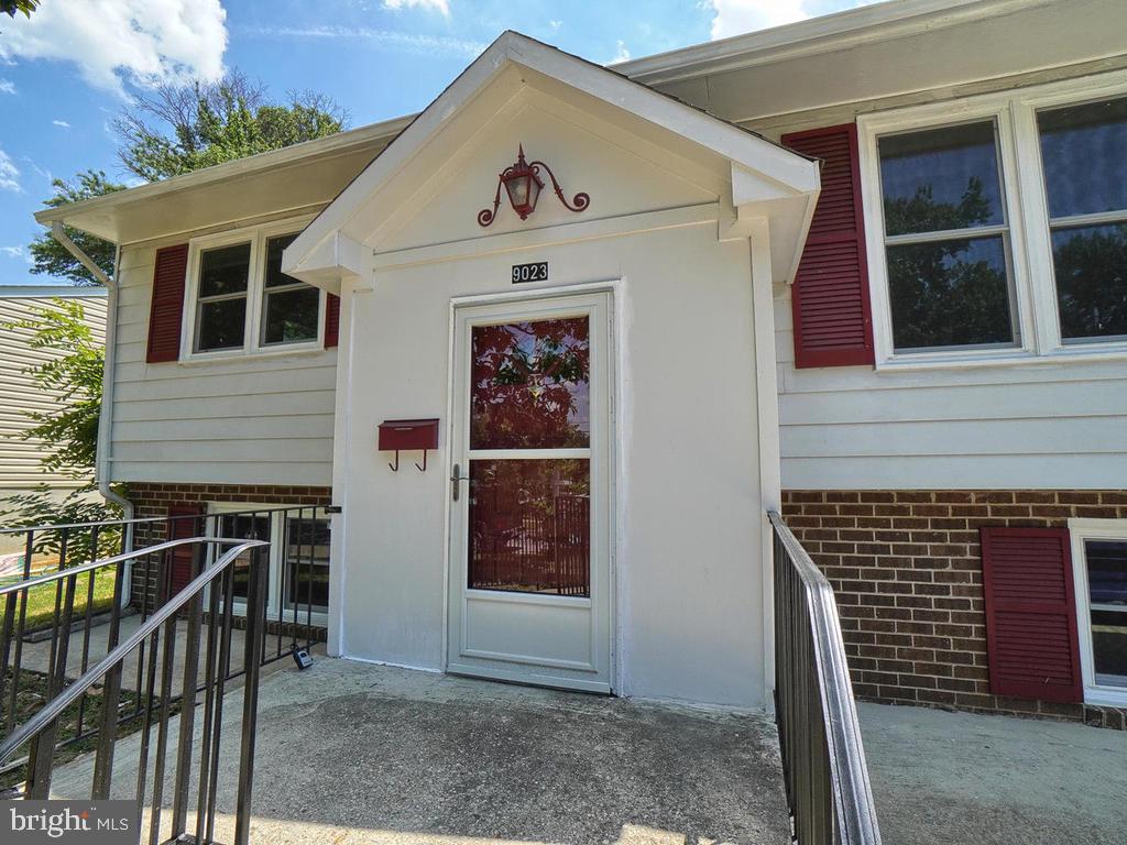 9023 1st Street Lanham, MD 20706 - Photo 3 of 38