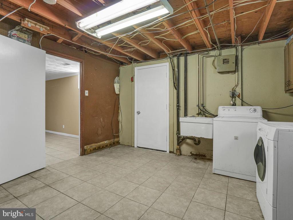 9023 1st Street Lanham, MD 20706 - Photo 23 of 38