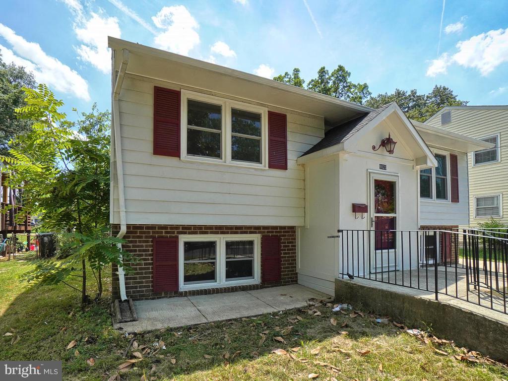 9023 1st Street Lanham, MD 20706 - Photo 7 of 38