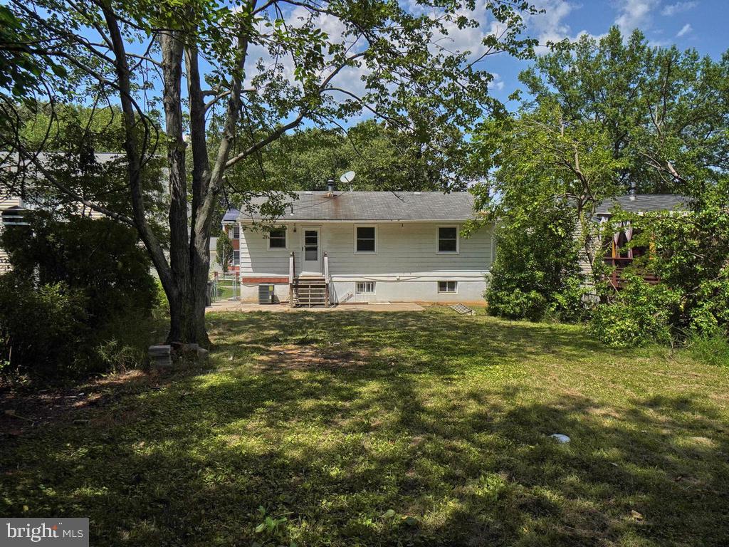 9023 1st Street Lanham, MD 20706 - Photo 9 of 38