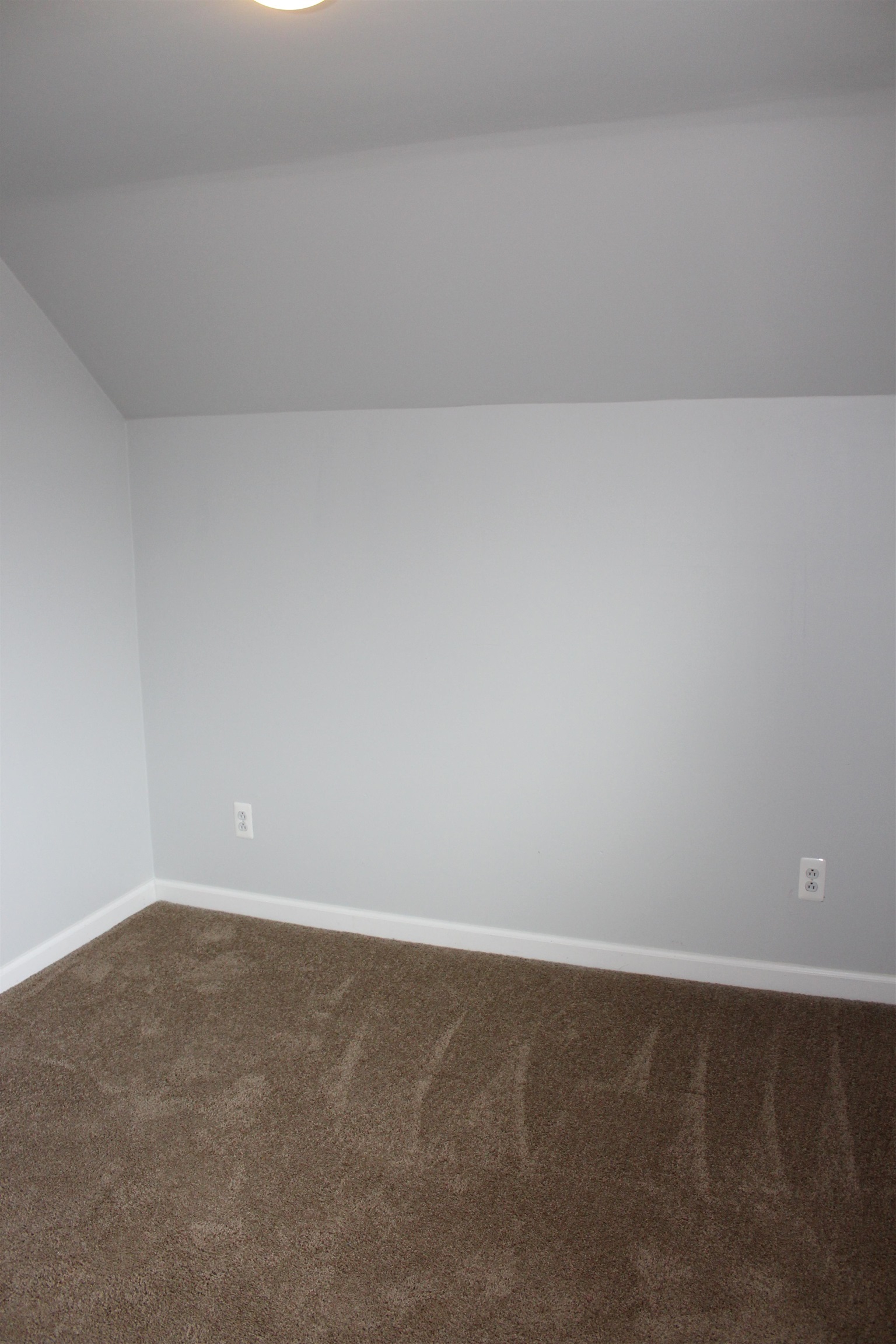 19537 12 Mile Road Roseville, MI 48066 - Photo 7 of 16